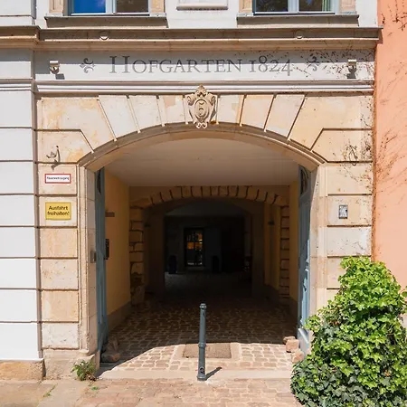 Hofgarten 1824 Garni Hotel 3*