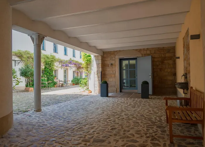 Hofgarten 1824 Garni فندق